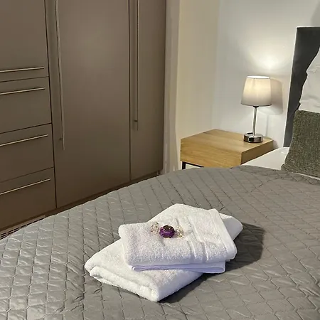 Apartmán Bella - Business&family Ap 16, 100m Vom Konzerteingang Schloss, Parkplatz, Smarttv, Netflix, Waschmaschine, 24h Checkin, 46qm Ludwigsburg