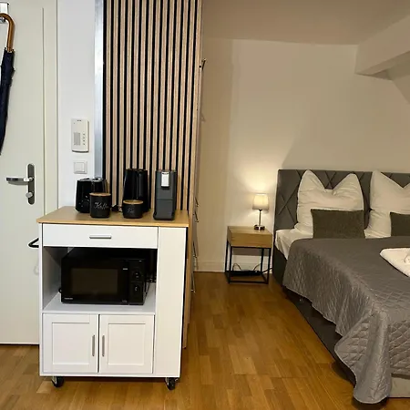 Bella Casa - Business&family, 100m Vom Konzerteingang Schloß, Parkplatz, Smarttv, Netflix, Waschmaschine, 24h Checkin, 46qm, Ap 16