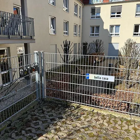 Apartment Bella Casa - Business&family, 100m Vom Konzerteingang Schloss, Parkplatz, Smarttv, Netflix, Waschmaschine, 24h Checkin, 46qm, Ap 16 *