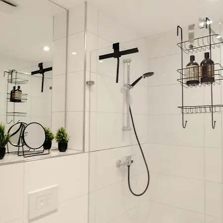 Apartmán Bella - Business&family Ap 16, 100m Vom Konzerteingang Schloss, Parkplatz, Smarttv, Netflix, Waschmaschine, 24h Checkin, 46qm *