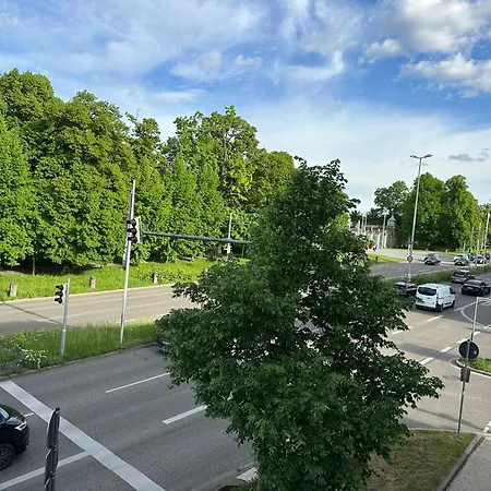 Bella - Business&family Ap 16, 100m Vom Konzerteingang Schloss, Parkplatz, Smarttv, Netflix, Waschmaschine, 24h Checkin, 46qm Apartmán Ludwigsburg